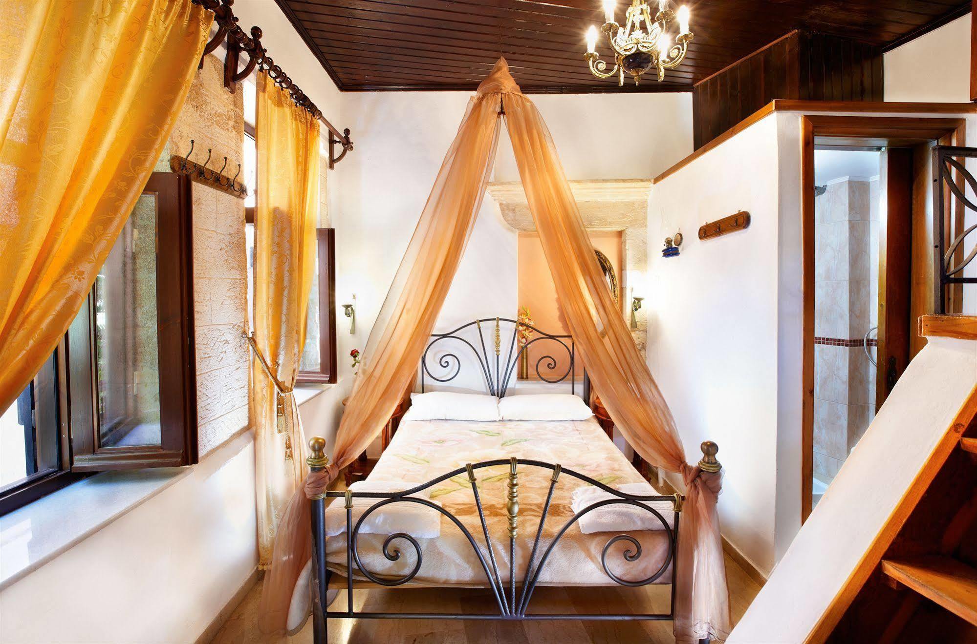 Archontiko Evgenia Studios & Suites Old Town Chania La Canea Exterior foto