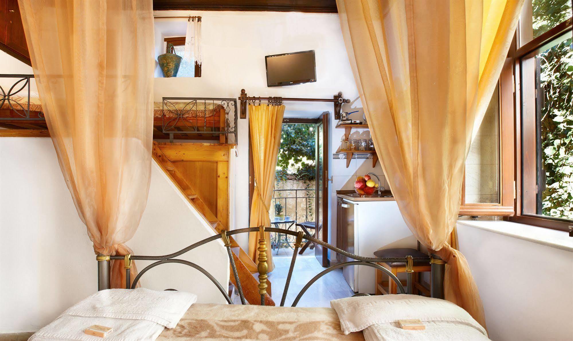 Archontiko Evgenia Studios & Suites Old Town Chania La Canea Exterior foto